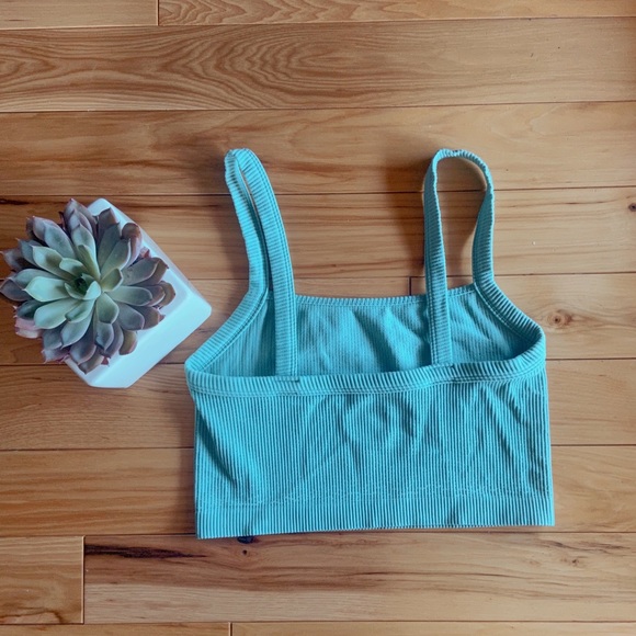 Ribbed tank - Picture 2 of 2